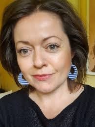 Stephanie Thrower's Instagram, Twitter & Facebook