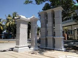 Pagar ini dibuat dari tiang yang dihubungkan dengan papan, kawat, rel dan jaring hingga membentuk. Siap Diorder Beton Lombok Barokah Blb Facebook