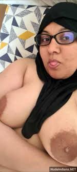 Telangana aunty sex photos - Muslim busty wife cum on face