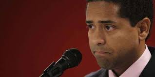 Populares reclaman a Rafael Cox Alomar para PRFAA