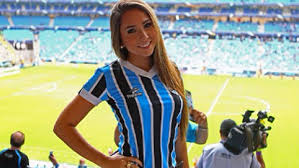 The latest tweets from @carolportaluppp Mundial De Clubes Carol Portaluppi Chega A Abu Dhabi E Leva Bronca De Renato Veja