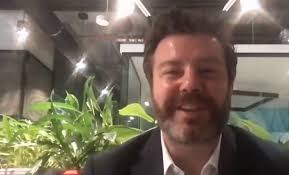 A fost detronat de un specialist din it. Ultima OrÄƒ Dines S A Decis AnunÈ›Äƒ Cand Scoate Uipath La Profit Ro