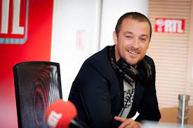 Join to listen to great radio shows, dj mix sets and podcasts. Jules Bientot Papa C Est Pour De Vrai Interview Rtl People