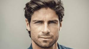 Listen to the French entry 'The Best In Me'