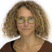 Lisa Huss's Instagram, Twitter & Facebook