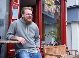 Barman van de Week: John de Kort weet geen namen, maar wel drankjes!