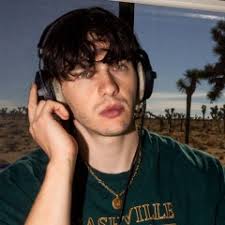 Listen to Safe by PETIT BISCUIT in Darius playlist online for free