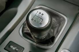 Mudah.lepas masuk gear terus pijak pedal minyak dan kawal stereng. 9 Perkara Yang Tidak Patut Anda Lakukan Pada Kereta Manual Art Of Kei Car