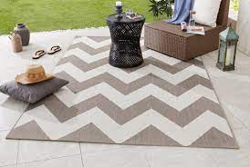 Der terrassenteppich ist sowohl belastungsfähig, als auch extrem pflegeleicht, was da der terrassenteppich schwer entflammbar ist, eignet er sich hervorragen als unterlage. In Outdoor Teppich Terrasse Wintergarten 160 X 230 Cm Unique Beige Creme Od 19 Design Impex