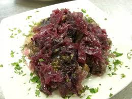 Visti i tanti benefici della cipolla rossa di tropea quindi, non potevamo non proporvi una ricetta molto versatile, come quella delle cipolle rosse di tropea in agrodolce. Tonno Con Cipolla Rossa Di Tropea In Agrodolce Picture Of Al Brigantino Sicily Tripadvisor