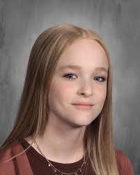 Sunday Seniors 2023: Riley Hart, Laney Hemrich, Alexandria Hesser, Alexis  Hetzer, Marc Jansen