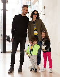 אתם רגילים לראות אותה מככבת על מסך הטלויזיה שלכם בשלל דמויות שונות, בגדים מגוונים ופרצופים מוגזמים אבל כנראה שכמו בקלישאה, היא הכי יפה שנוח לה. ×ž×¦×¤×¦×¤×™× ×ª×œ ××'×™×' Tlv Times