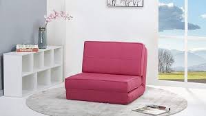 Le poltrone letto sono sedute trasformabili, apribili in comodi letti, dal design ricercato e contemporaneo, adatte per ogni tipologia di ambiente e. Poltrona Letto Low Cost