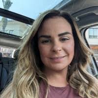 Elizabeth Culpepper's Instagram, Twitter & Facebook