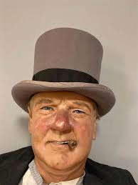 Does this life-size figure resemble W.C. Fields?