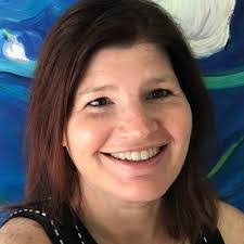 Eva Blackwell's Instagram, Twitter & Facebook