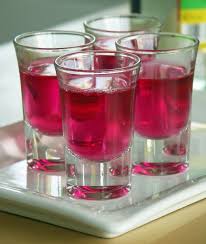 Jell O Shots Gotterspeise Schnaps Rezept Schnaps Rezepte Mit Schuss Jello Shots Rezept