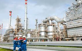Semoga pekerja masih dilindungi allah, tulis arie untung. Kilang Minyak Balongan Milik Pertamina Terbakar Ganggu Pasokan Bbm Kabar24 Bisnis Com
