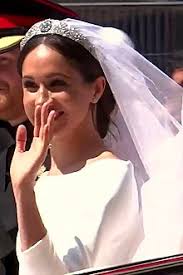 This is all the jewelry meghan markle accessorized her royal wedding gown with on may 19. Wedding Dress Of Meghan Markle Wikipedia