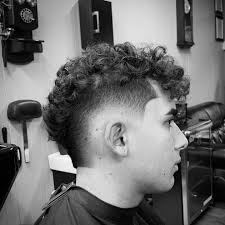 ＤＥＲＥＫ ＳＡＬＯＮ ✪ (@derek__salon) · Jayuya