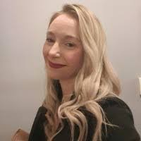 Debra Speakman's Instagram, Twitter & Facebook