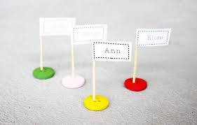 Name tags serve an important, practical purpose, but that doesn't mean they have to be dull and generic. Identify Yourself In Style With These 26 Diy Name Tags Diy Name Tags Diy Buttons Diy Table Decor