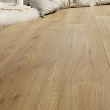 Sol Stratifie Laurentian Ep 8 Mm Decor Chene Malte Sol Stratifie Stratifie Parquet Sol