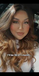 Alyssa Jeanette's Instagram, Twitter & Facebook