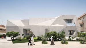 Brüt asgari ücret yüzde 21.56 oranında artırılarak 3 bin 577.50 tl'ye yükseldi. Agi Architects Rock House Wrapped In Origami Like Stone Facades