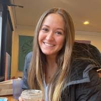 Lauren Beatty's Instagram, Twitter & Facebook