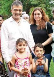 His mother was the actress meena kumari and his sister meena kumari. Love Life Of Lucky Ali Married Thrice And Says That He Is Not A One Woman Man