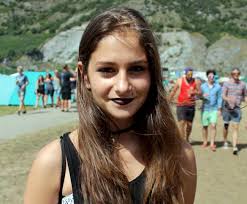 Nackter Mann im Zelt»