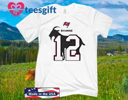 Tom brady has signed a contract extension with the tampa bay buccaneers that will keep him with the team through 2022. Tom Brady The Goat Tampa Bay Buccaneers T Shirt Hoodie