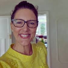 Amanda Heckler's Instagram, Twitter & Facebook