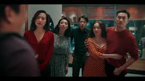 Bản tính con người giống như nguyệt thực, có thể che giấu tạm thời nhưng sớm muộn gì cũng lộ ra thôi, câu thoại đầy ẩn ý của diễn viên đức thịnh khép lại đoạn trailer đồng thời dẫn dắt người xem qua đủ mọi cung bậc cảm xúc. Tiá»‡c TrÄƒng Mau Bá»¯a Tiá»‡c Cá»§a Dá»'i Gian Ngoi Sao