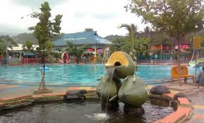 Kolam renang klambu menjadi kolam yang paling. 10 Gambar Kolam Renang Tirta Indah Majalengka Harga Tiket Masuk Lokasi Alamat Jam Buka Tutup Nomer Telepon Jejakpiknik Com