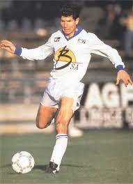 Enzo scifo little pele enzo scifo was born on february 19, 1966 in la louvière, belgium. Memorias Redondas Scifo Voetbal Football