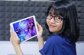 Sarah viloid viral benarkah itu dia? Populer Estimasi Pendapatan Youtube Sarah Viloid Viral Romo Main Tiktok Hitekno Com