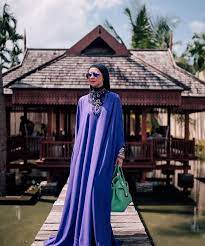 Pelakon rozita che wan atau che ta berkata kepada astro gempak mengakui tidak kisah apabila dikatakan menjaja kisah peribadinya dalam program realiti terbaru the house musim ketiga. Casual Hijab Hijab Dress Long Dress Hijab Fashion Hijab Outfit Hijab Ootd Hijab Dress Abaya Follo Long Dress Casual Trendy Dresses Bodycon Dress Casual