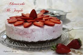 350 g di panna fresca (+ 3 cucchiai). Cheesecake Alle Fragole Senza Cottura