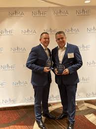 Christian Giannotti (cgiannotti@gmail.com)