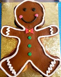 Adorable gingerbread man pull apart cake! #GingerbreadMan #Gingerbread  #GingerbreadManCupcakes #Cupcake #Cake #PullApartcake ￼