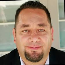 When you look at the pros, they do one thing really well instead of trying  to do everything.