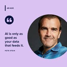 Kelly Meck's Instagram, Twitter & Facebook