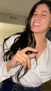 Hay canciones que no importa cuánto tiempo pase… siempre nos llegan al  corazón ❤️🎤 ¿Quién más cantó esta joya de Franco de Vita a todo pulmón?  💕🔥 Etiqueta a alguien que se la sabe de memoria y canta ...