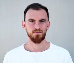 🏆Wir gratulieren unserem Redakteur Tobias Lang! Für seinen Beitrag „Krieg  unter Kindern” ist er mit dem „Kölner Recherchepreis” ausgezeichnet  worden.🏆 Seine Reportage befasst sich mit der Messerattacke eines  13-Jährigen, der in Nürnberg