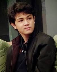 Berita Terbaru dan Profil Artis Terkini: April 2014