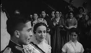 Zij was geboren in egypte en een verre nicht van zijn vader. King Hussein And Dina Bint Abdul Hamid 1955 The Royal Forums