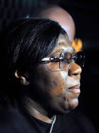 Monique Grimes's Instagram, Twitter & Facebook