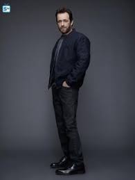 A kansas family relocates to beverly hills, where their two children adapt to the infamous social drama of west beverly hills high. 63 Riverdale Cwtv Ideas Riverdale Riverdale Archie Riverdale Cast